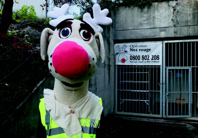 La mascotte de Nez Rouge, bon pied bon oeil, pour rapatrier les gens à bon port durant le mois de décembre. Photo: Nadja Hofmann